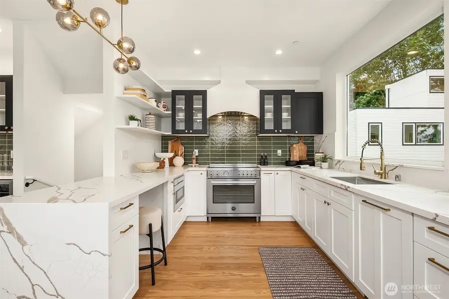 536 W Barrett Street, Seattle, WA 98109 - #3