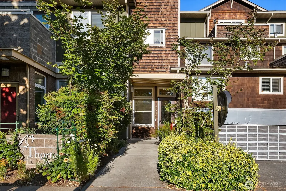 12534 15th Avenue Ne #22, Seattle, WA 98125 - #1