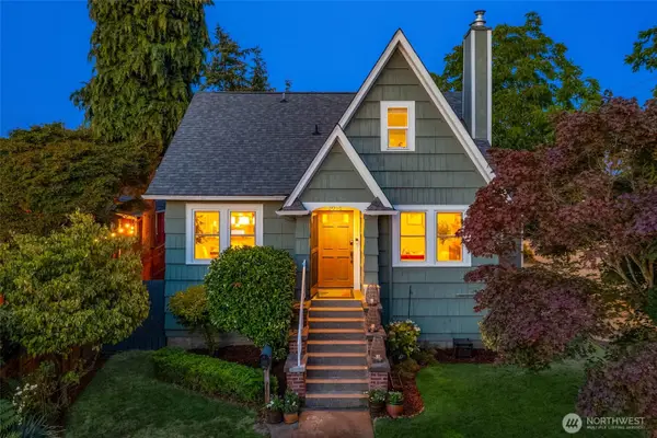 3058 38th Avenue Sw, Seattle, WA 98126