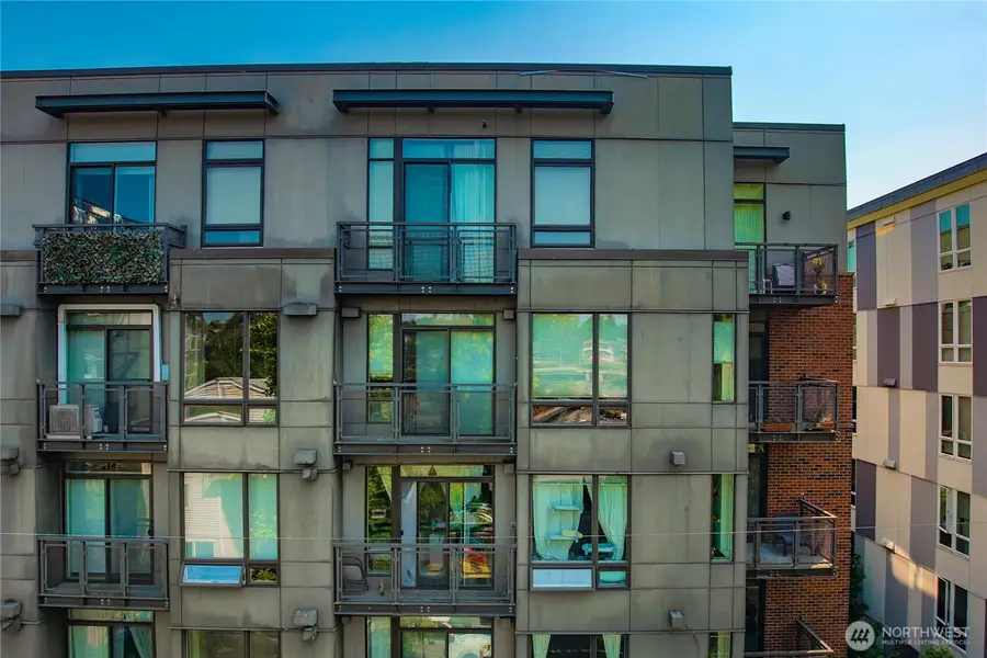 4547 8th Avenue Ne #504, Seattle, WA 98105 - #3