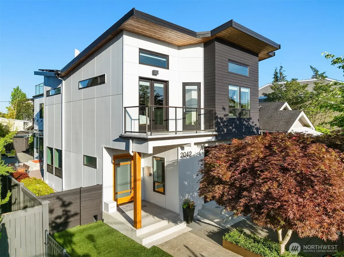2042 42nd Avenue E, Seattle, WA 98112 - #1