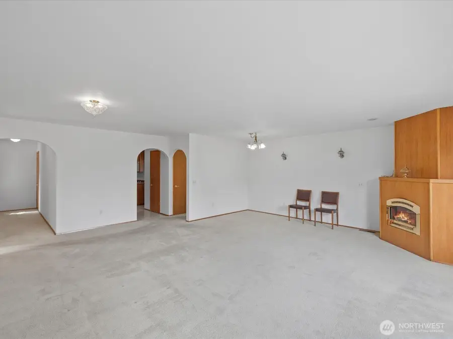 8809 Earl Avenue Nw, Seattle, WA 98117 - #3