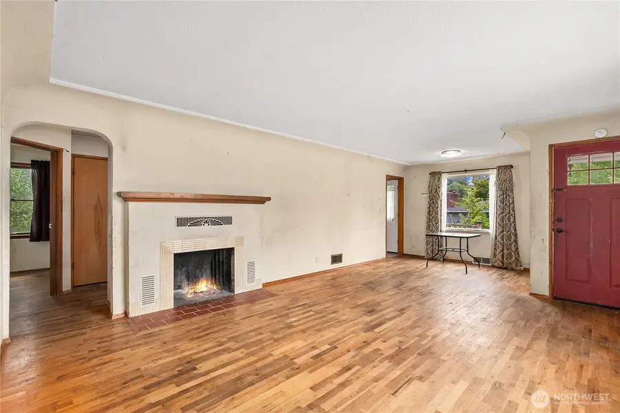 215 99th Street E, Tacoma, WA 98445 - #3