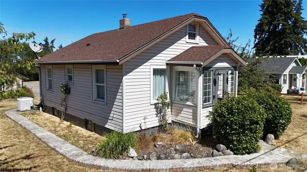 215 W Motor Avenue, Port Angeles, WA 98362