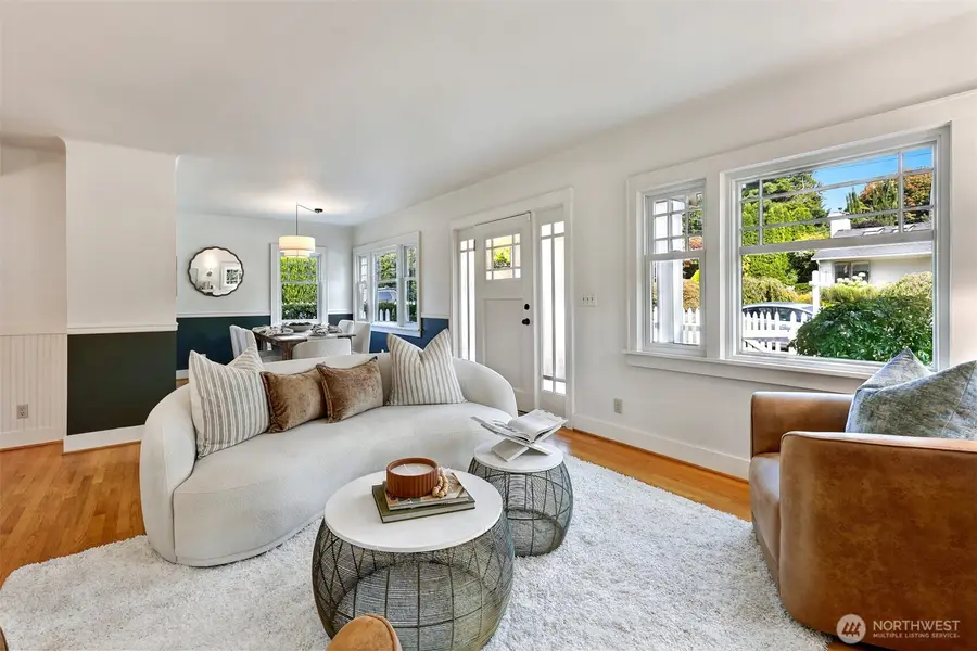 9207 47th Avenue Sw, Seattle, WA 98136 - #3