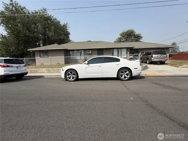 915 Se 4th Ave, Quincy, WA 98848