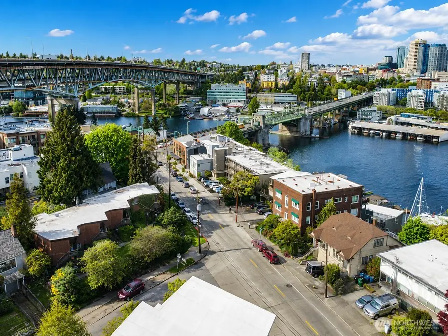 3261 Fuhrman Avenue E, Seattle, WA 98102 - #3
