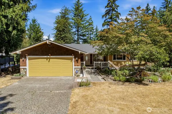 15644 SE 42nd Court, Bellevue, WA 98006