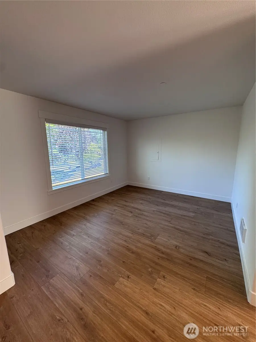 1869 Johnson Avenue, Dupont, WA 98327 - #2