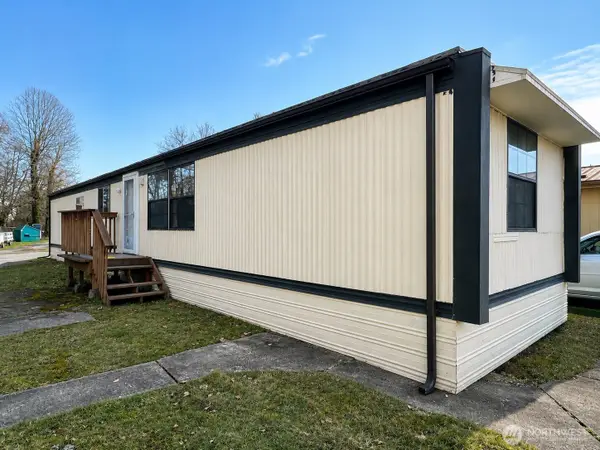 8522 37th Street Ct E #66, Edgewood, WA 98371