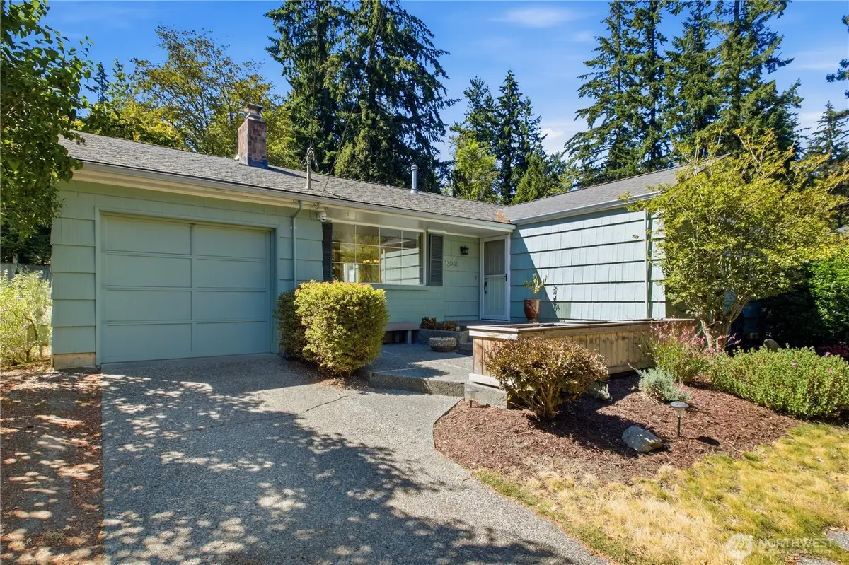 13041 25th Avenue Ne, Seattle, WA 98125 - #1
