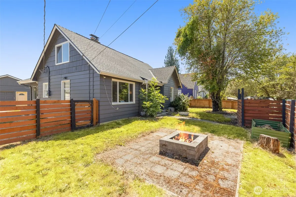 11214 Cornell Avenue S, Seattle, WA 98178 - #1