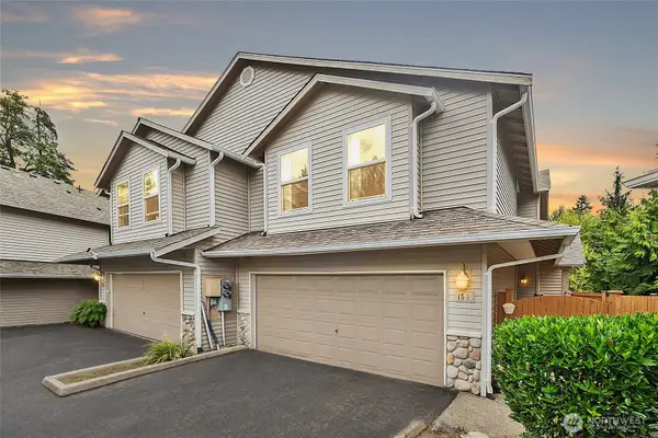 15 87th Avenue Ne #B, Lake Stevens, WA 98258