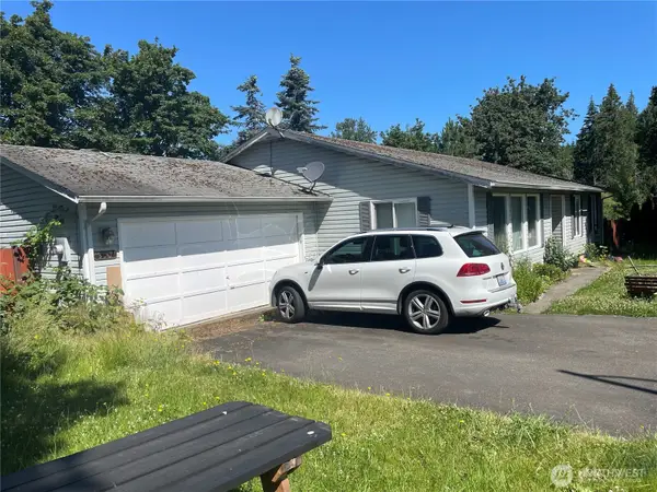 300 Cedar Court, Winlock, WA 98596