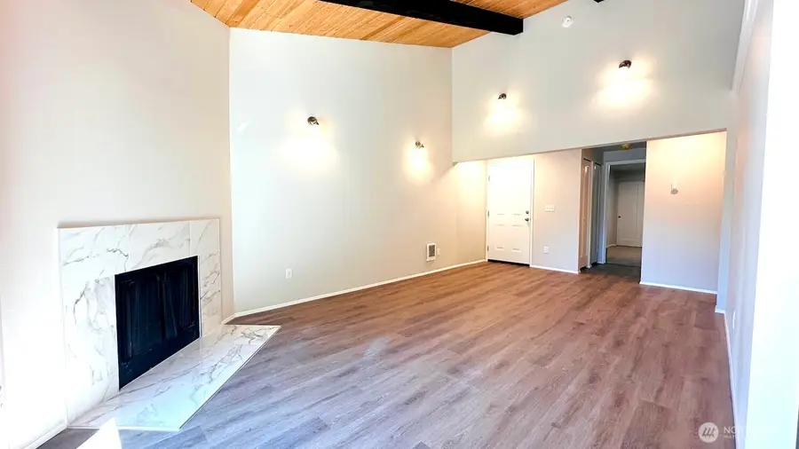 2020 Grant Avenue S #C301, Renton, WA 98055 - #2