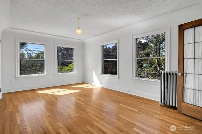 756 Broadway Avenue E #202, Seattle, WA 98102 - #3