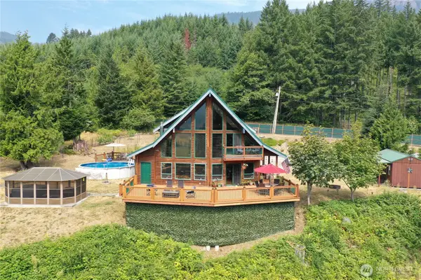 190 Carr Road, Randle, WA 98377