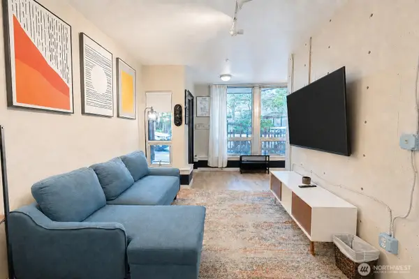 1420 E Pine Street #E6, Seattle, WA 98122