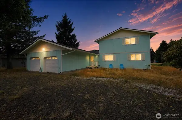 393 Canal Drive Se, Ocean Shores, WA 98569