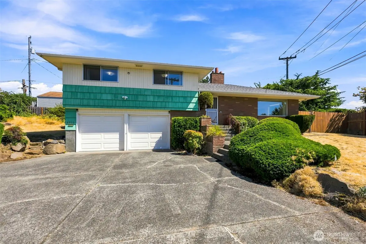 4910 19th Avenue S, Seattle, WA 98108 - #1