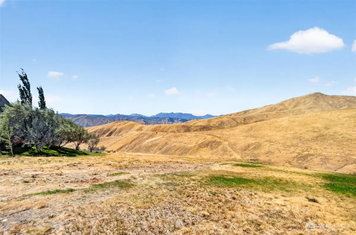 4284 April Drive, Wenatchee, WA 98801 - #1