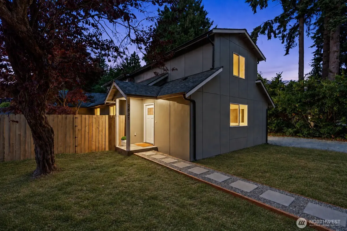 2531 Monroe Avenue, Everett, WA 98203 - #1