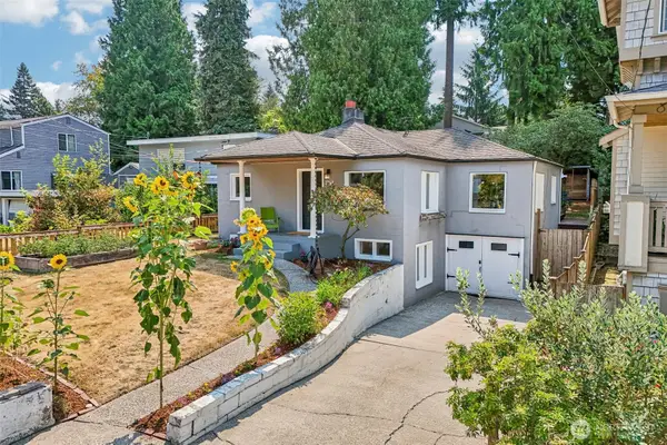 1025 NE 103rd Street, Seattle, WA 98125