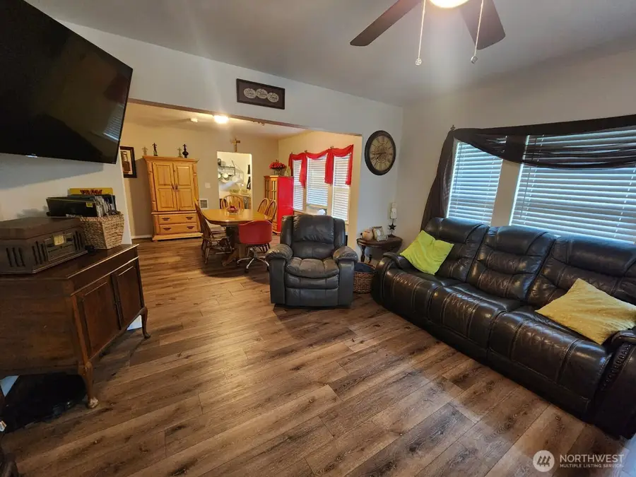 1610 Morgan Street, Aberdeen, WA 98520 - #3