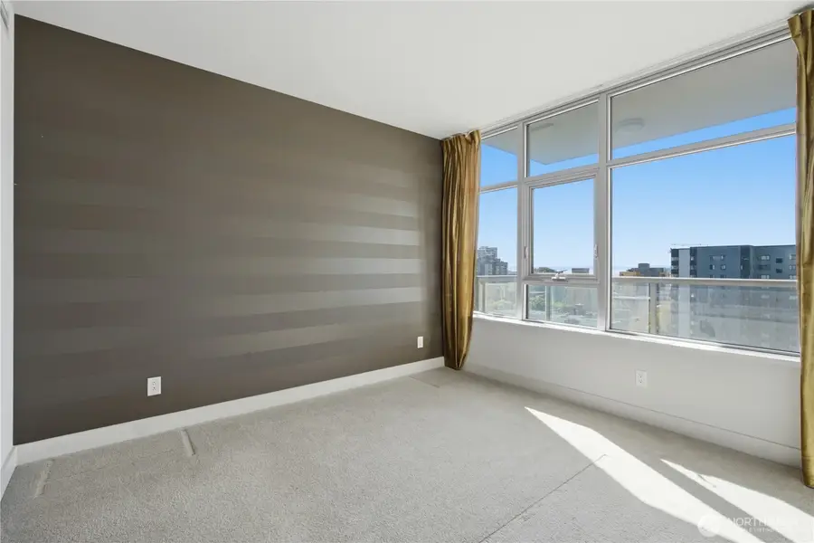 583 Battery Street #1505N, Seattle, WA 98121 - #3