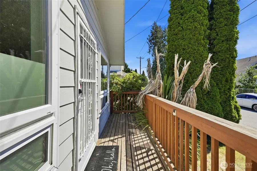 712 S Director Street, Seattle, WA 98108 - #3