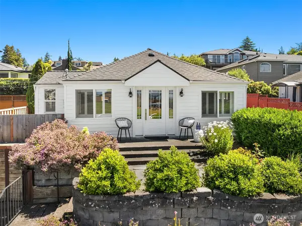 103 8th Avenue S, Edmonds, WA 98020