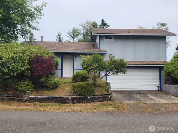 706 Wakina Loop Se, Ocean Shores, WA 98569