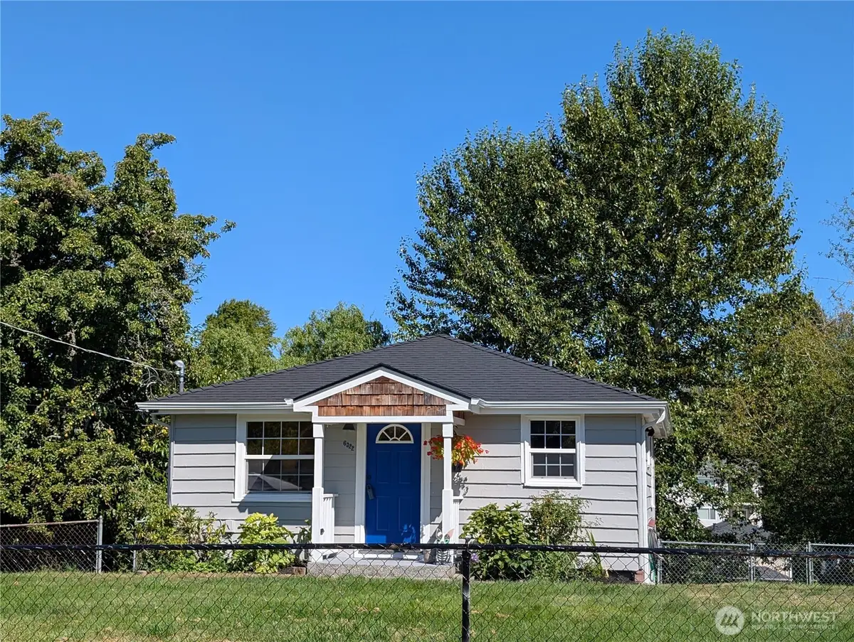 6322 18th Avenue Sw, Seattle, WA 98106 - #1