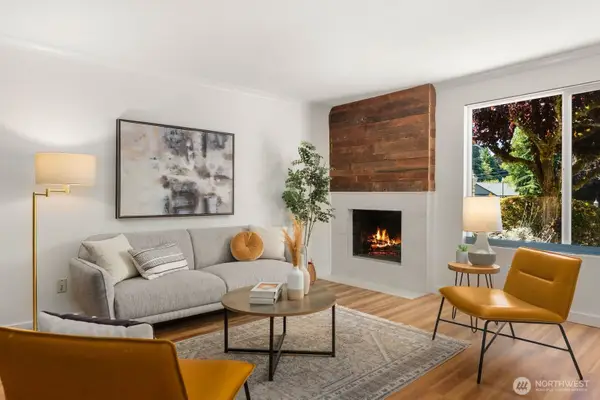 8305 Cirque Drive W #4, University Place, WA 98467