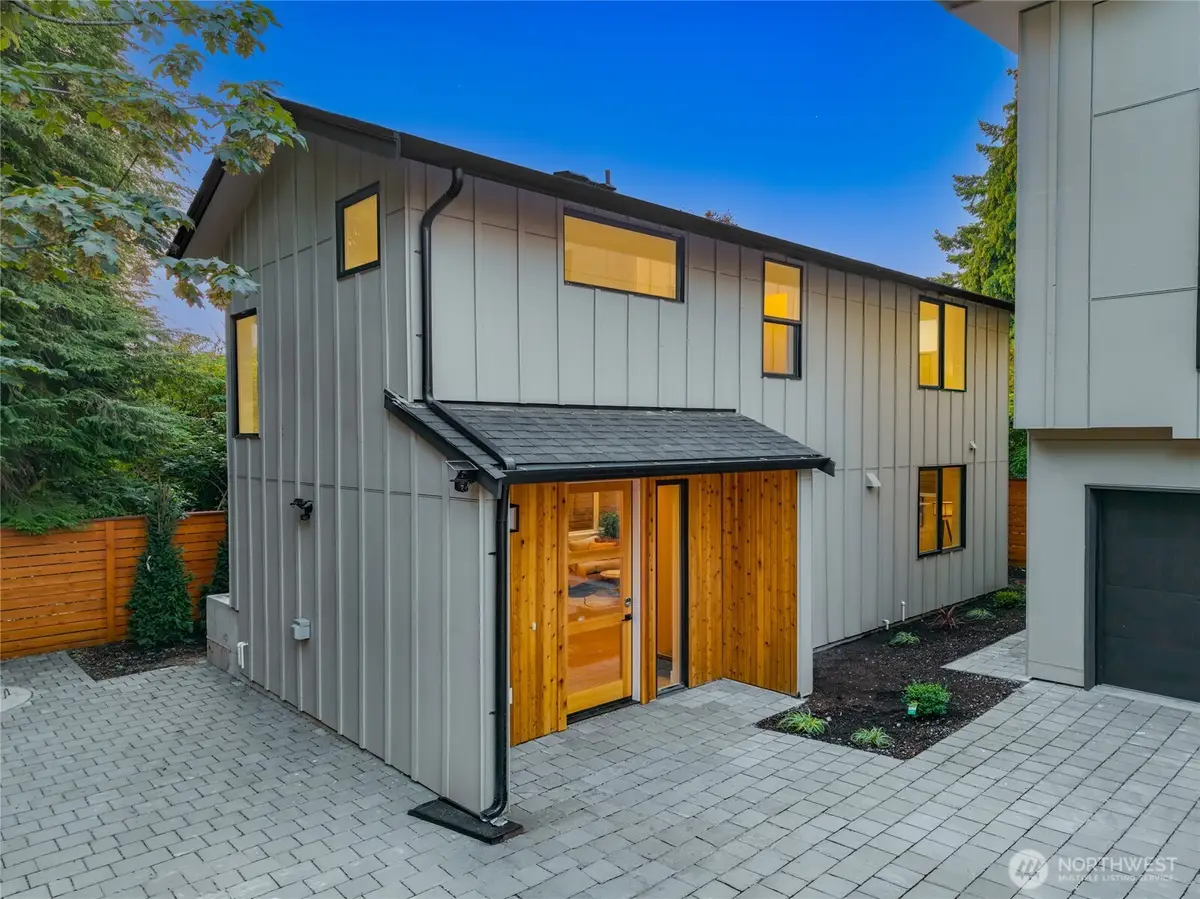 7531 31st Avenue Ne, Seattle, WA 98115 - #1
