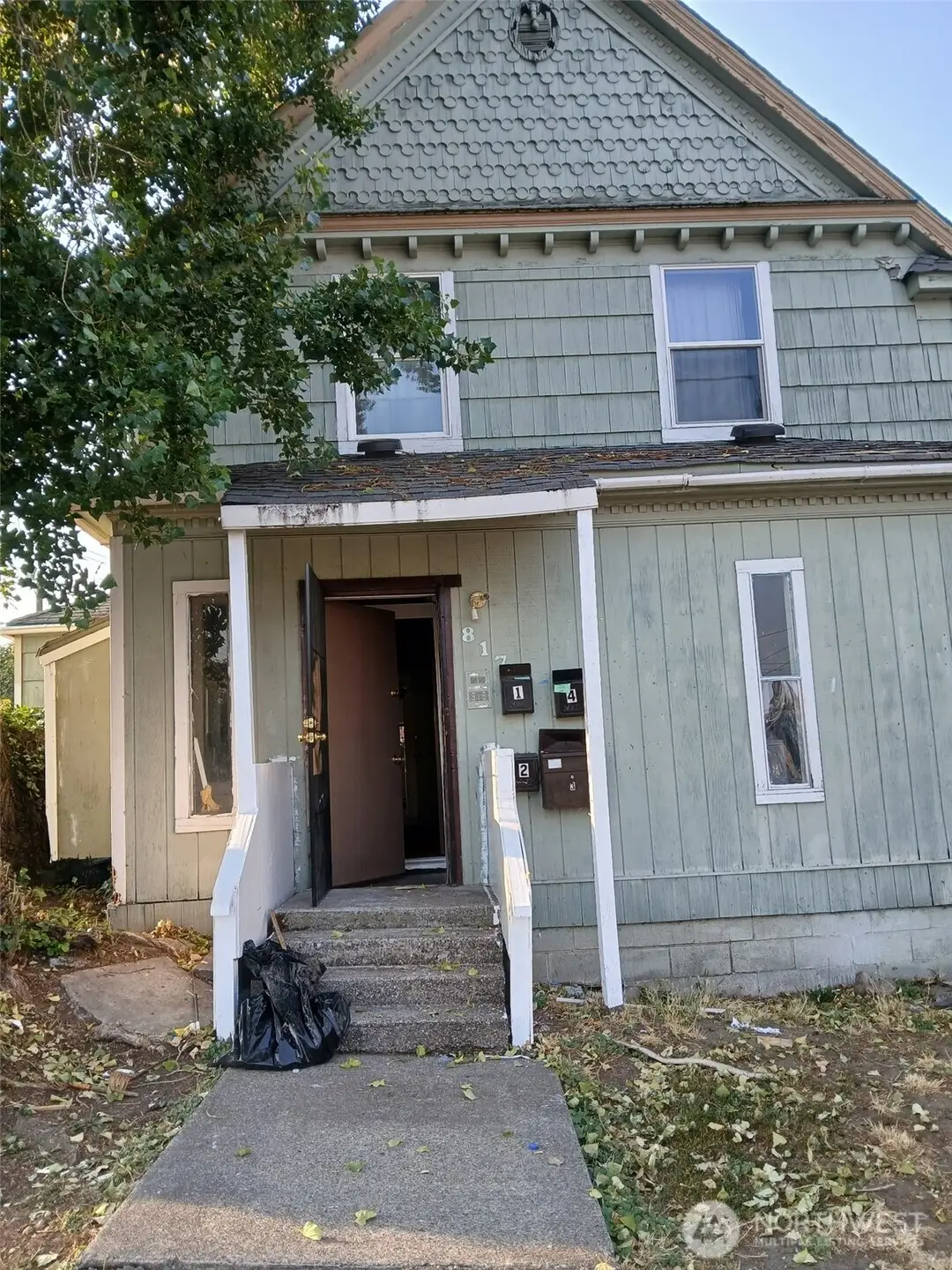 817 S 13th Street, Tacoma, WA 98405 - #1