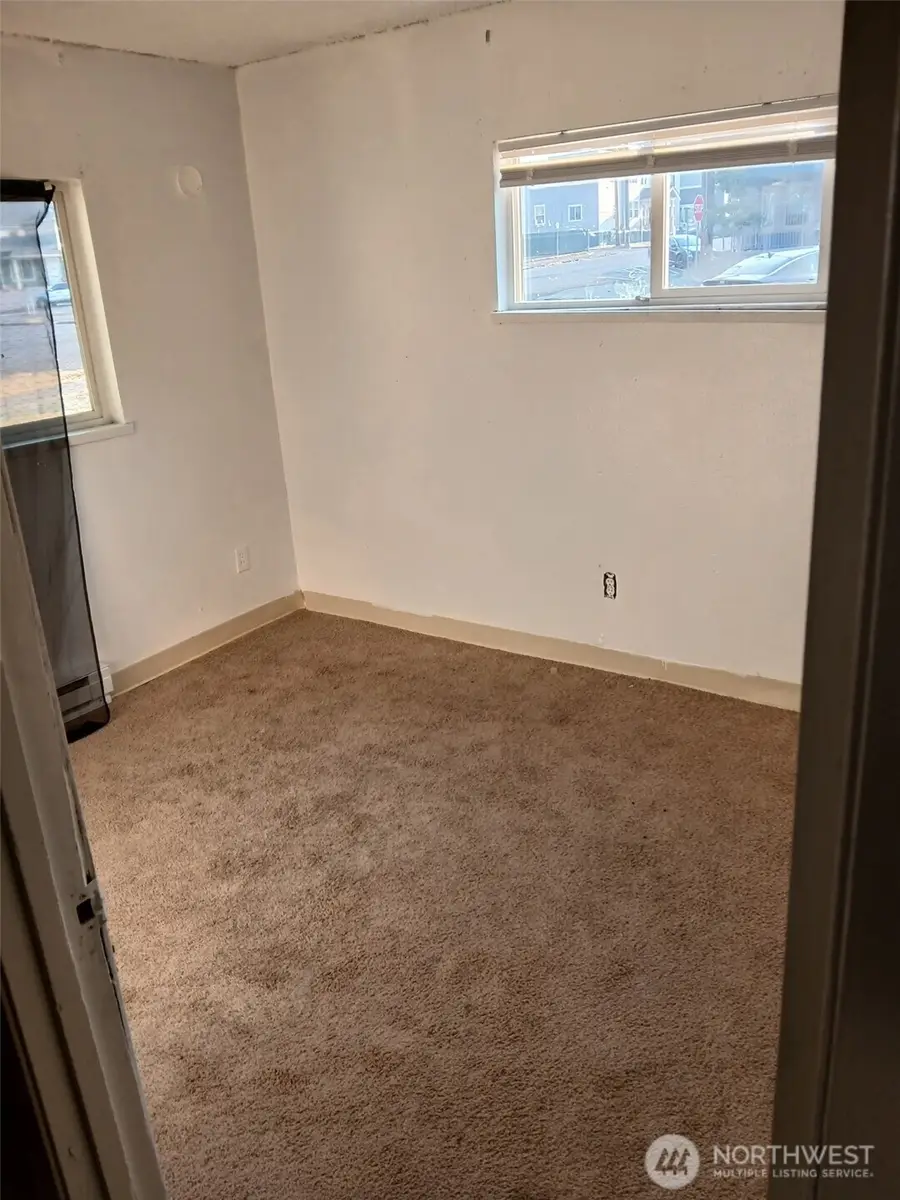 817 S 13th Street, Tacoma, WA 98405 - #2