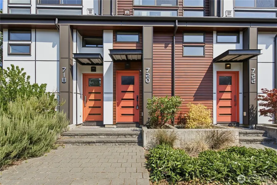 720 N 43rd St, Seattle, WA 98103 - #3