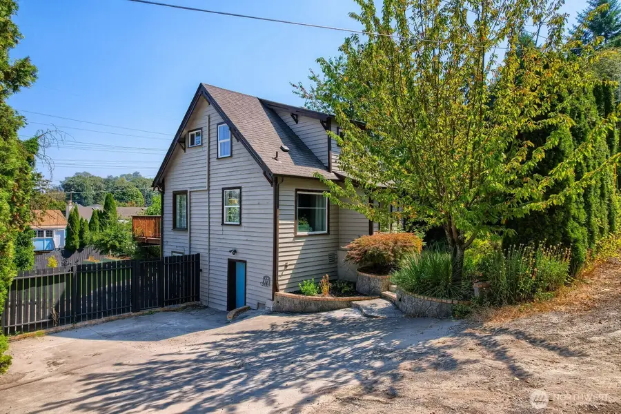 9744 49th Avenue S, Seattle, WA 98118 - #2