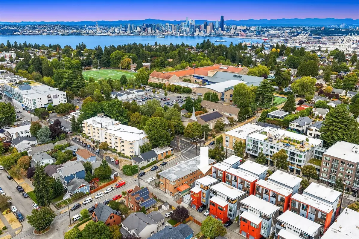 3211 California Avenue Sw, Seattle, WA 98116 - #1