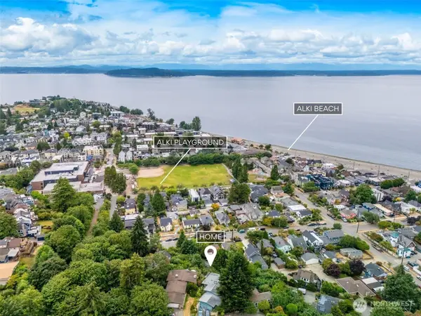 5625 SW Teig Place, Seattle, WA 98116