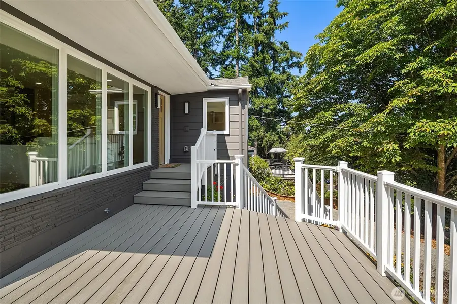 9119 17th Avenue Ne, Seattle, WA 98115 - #2