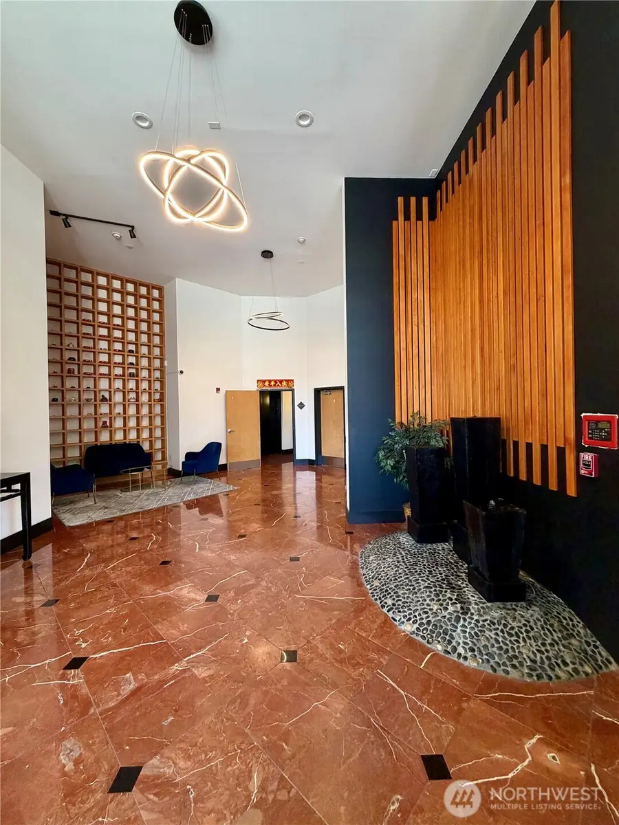 668 S Lane Street #406, Seattle, WA 98104 - #3