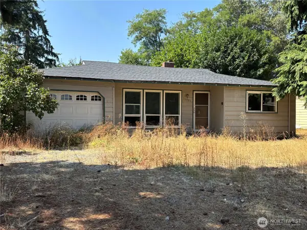 15421 30th Avenue S, SeaTac, WA 98188