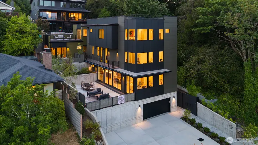1419 36th Avenue S, Seattle, WA 98144 - #2