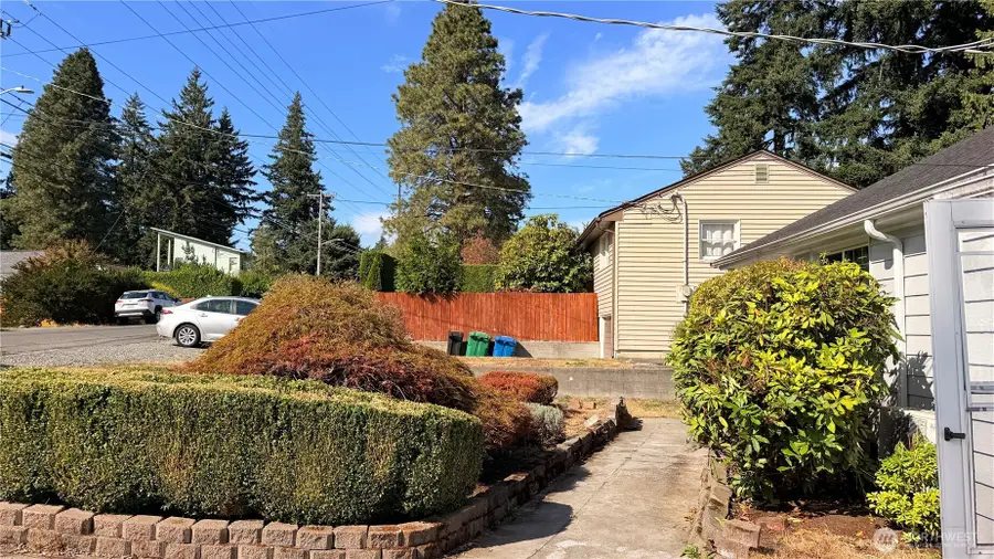 11522 8th Avenue Ne, Seattle, WA 98125 - #2