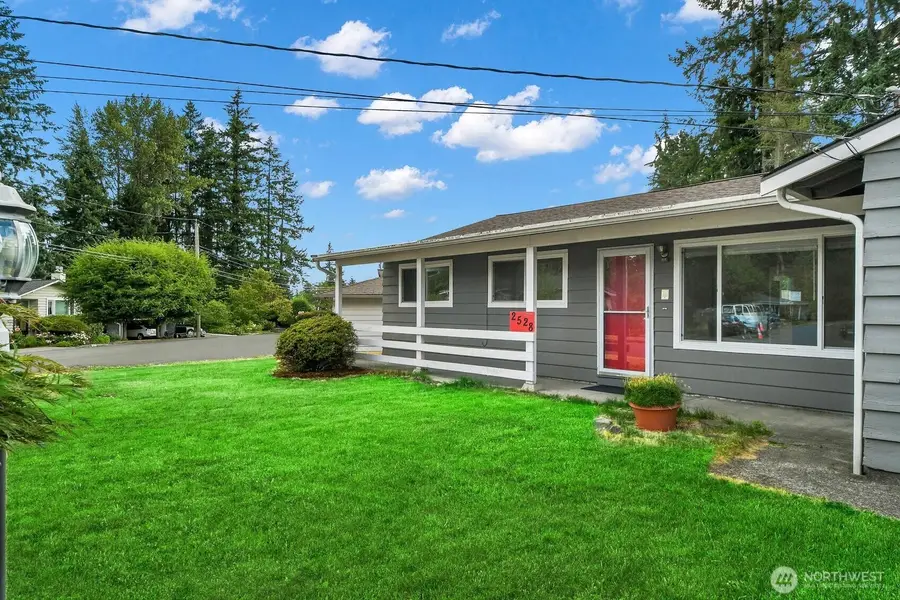 2528 166th Avenue Ne, Bellevue, WA 98008 - #2