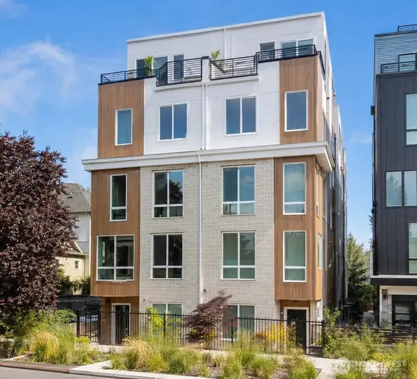 222 10th Avenue E #D, Seattle, WA 98102