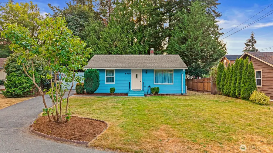 6910 Columbia Court, Everett, WA 98203 - #2