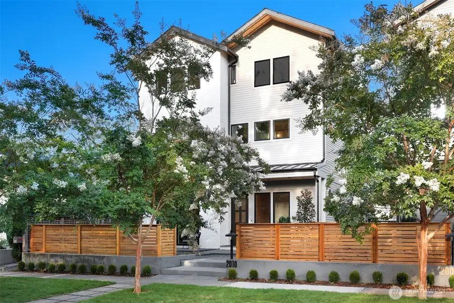 2010 Mcgilvra Boulevard E, Seattle, WA 98112 - #2